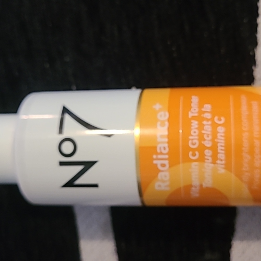 No7 Radiance+ Vitamin C Glow Toner 200 ml 6.7 fl oz he 🔥🔥 - Picture 2 of 3